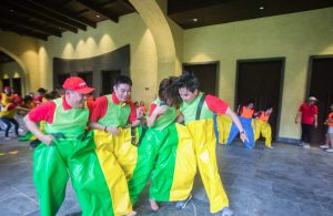 Trò chơi teambuilding trong nhà với mục đích gắn kết đồng đội