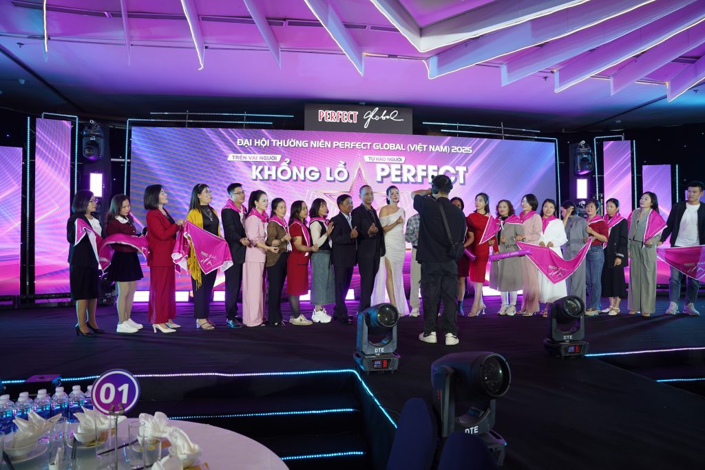 tổ chức sự kiện công ty