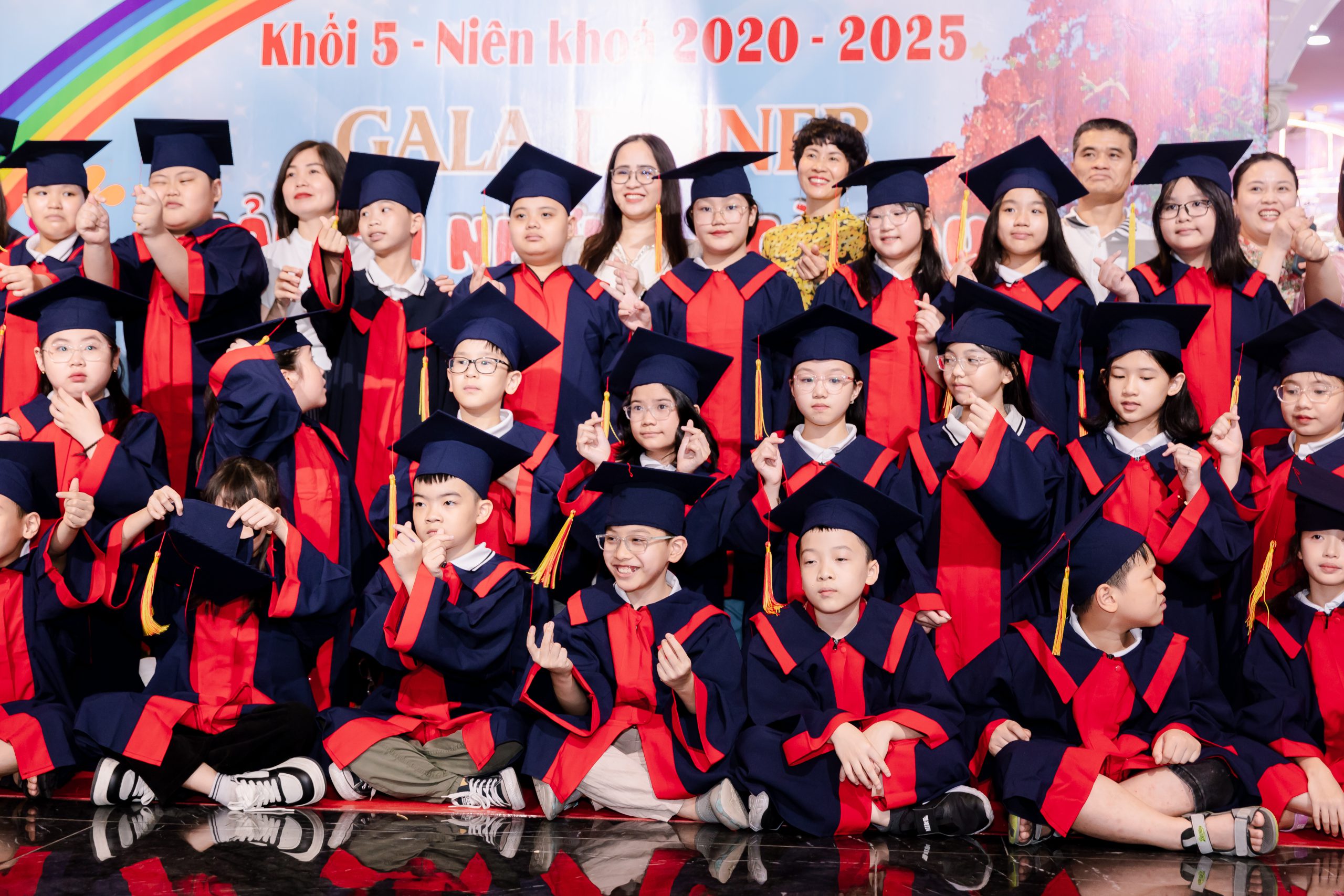 tổ chức lễ trường thành của trường THCS