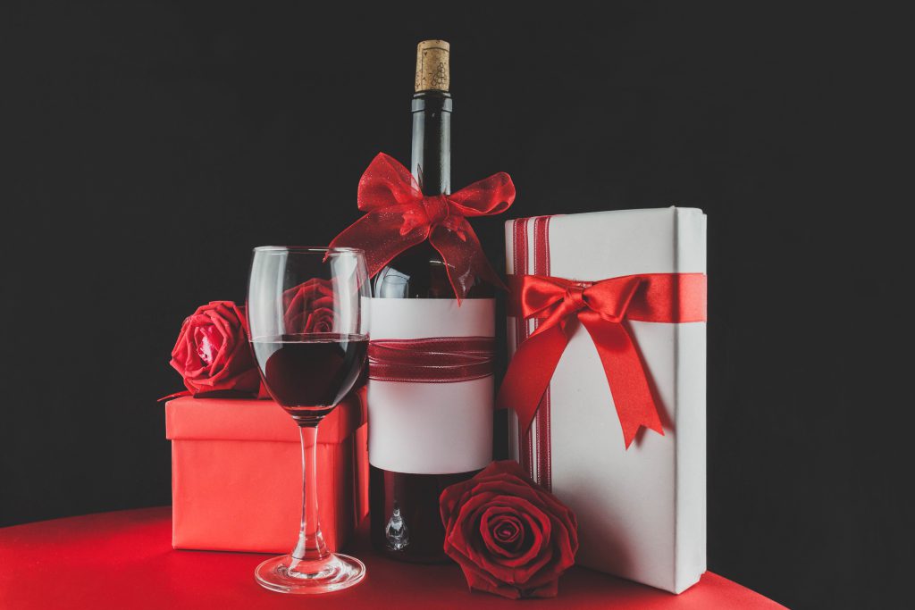 Top những món quà nên tặng vào ngày Tết rượu và quà tặng