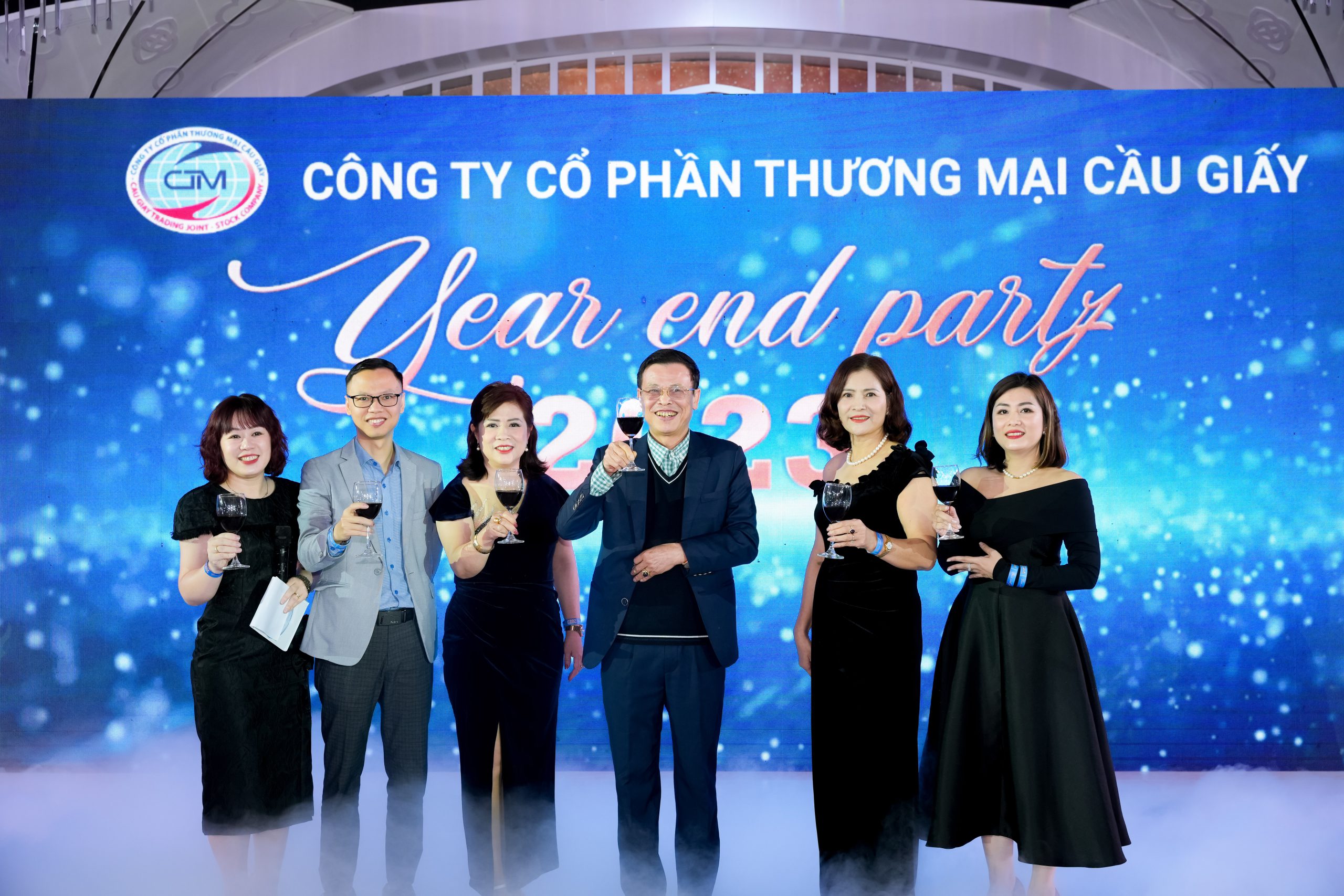 Tầm Quan Trọng Của Việc Tối Ưu Chi Phí Khi Tổ Chức Tiệc Tất Niên Công Ty